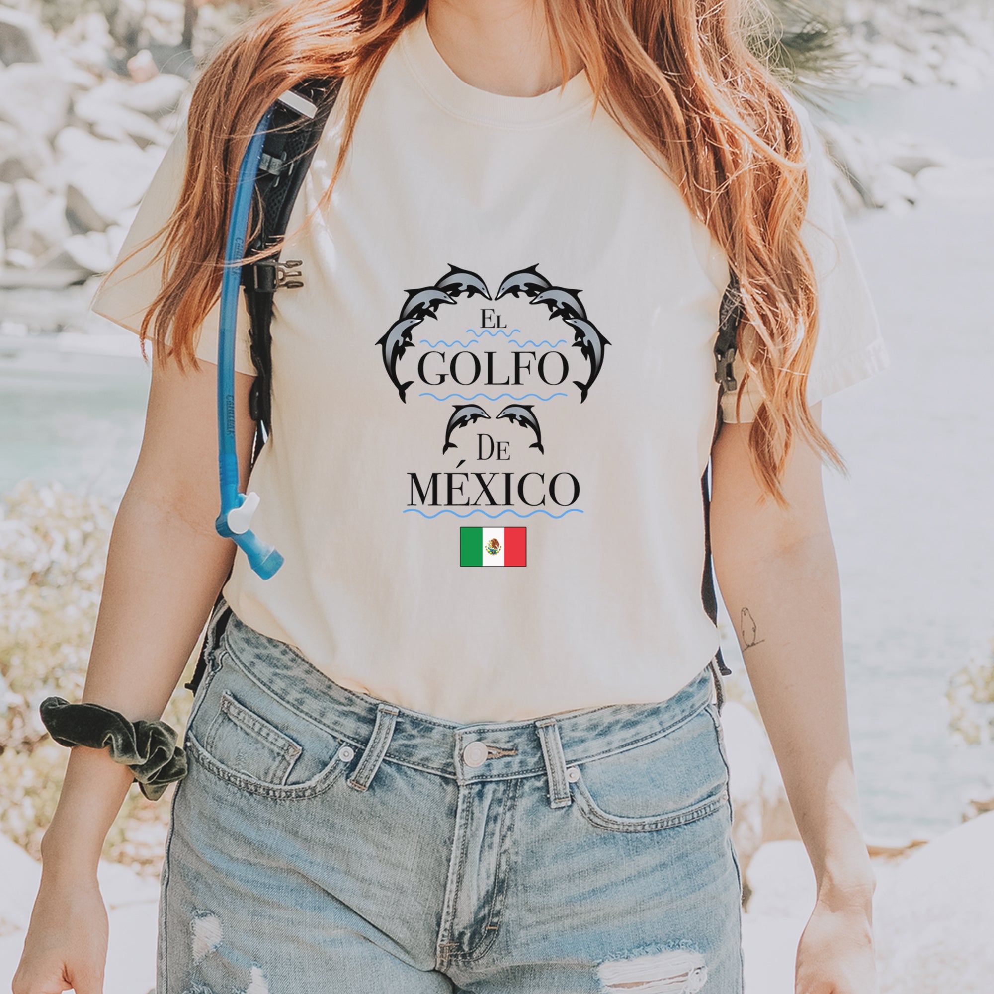 El Golfo De Mexico Dancing Dolphins Vintage Soft Unisex T-shirt 