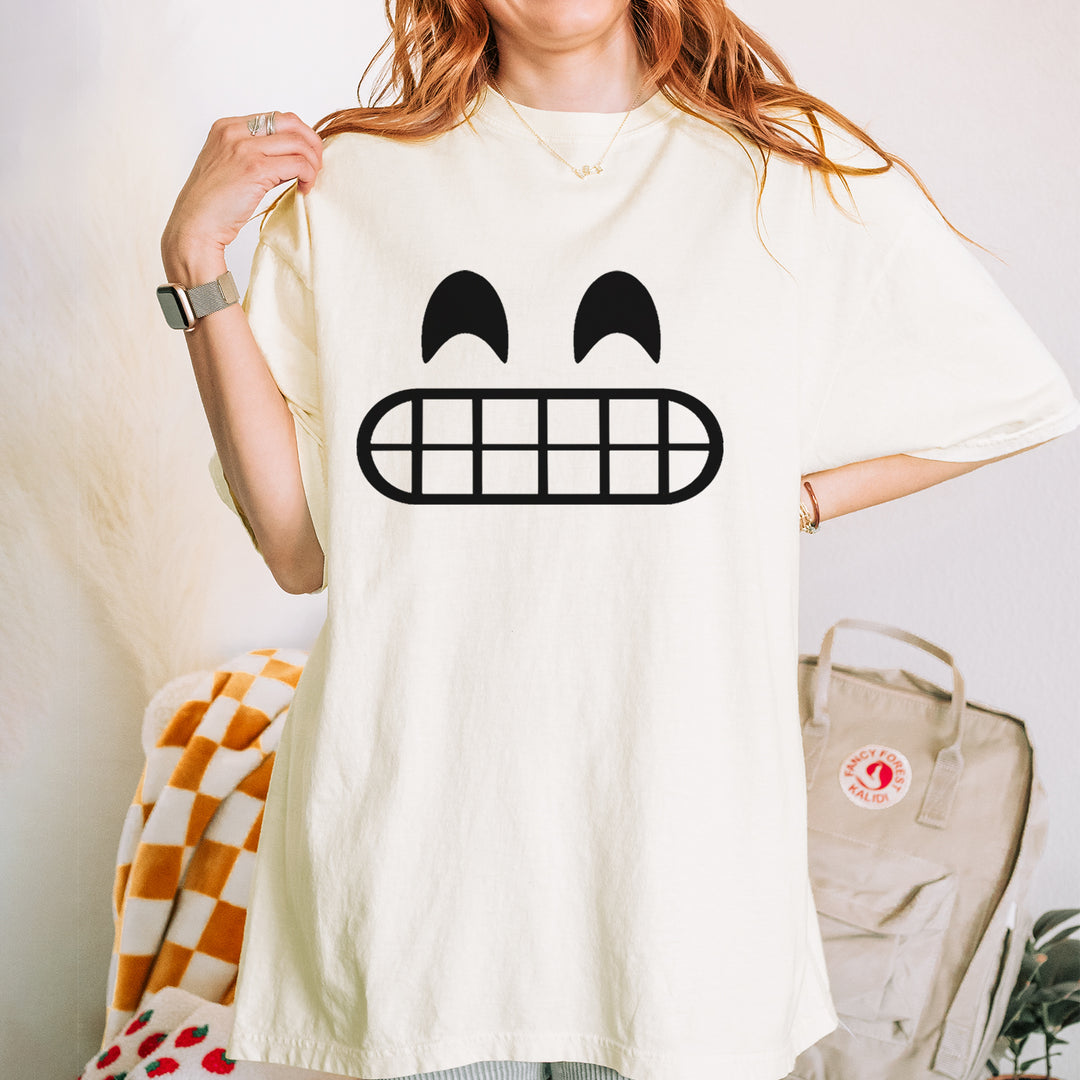 Emoticon Grinning Smile Face Vintage Soft Unisex T-shirt
