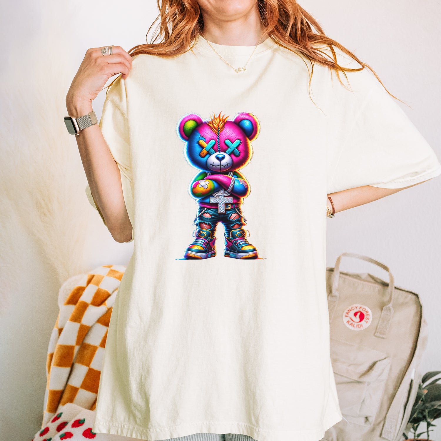 Stitched Neon Urban Graffiti Bear Vintage Soft Unisex T-shirt 