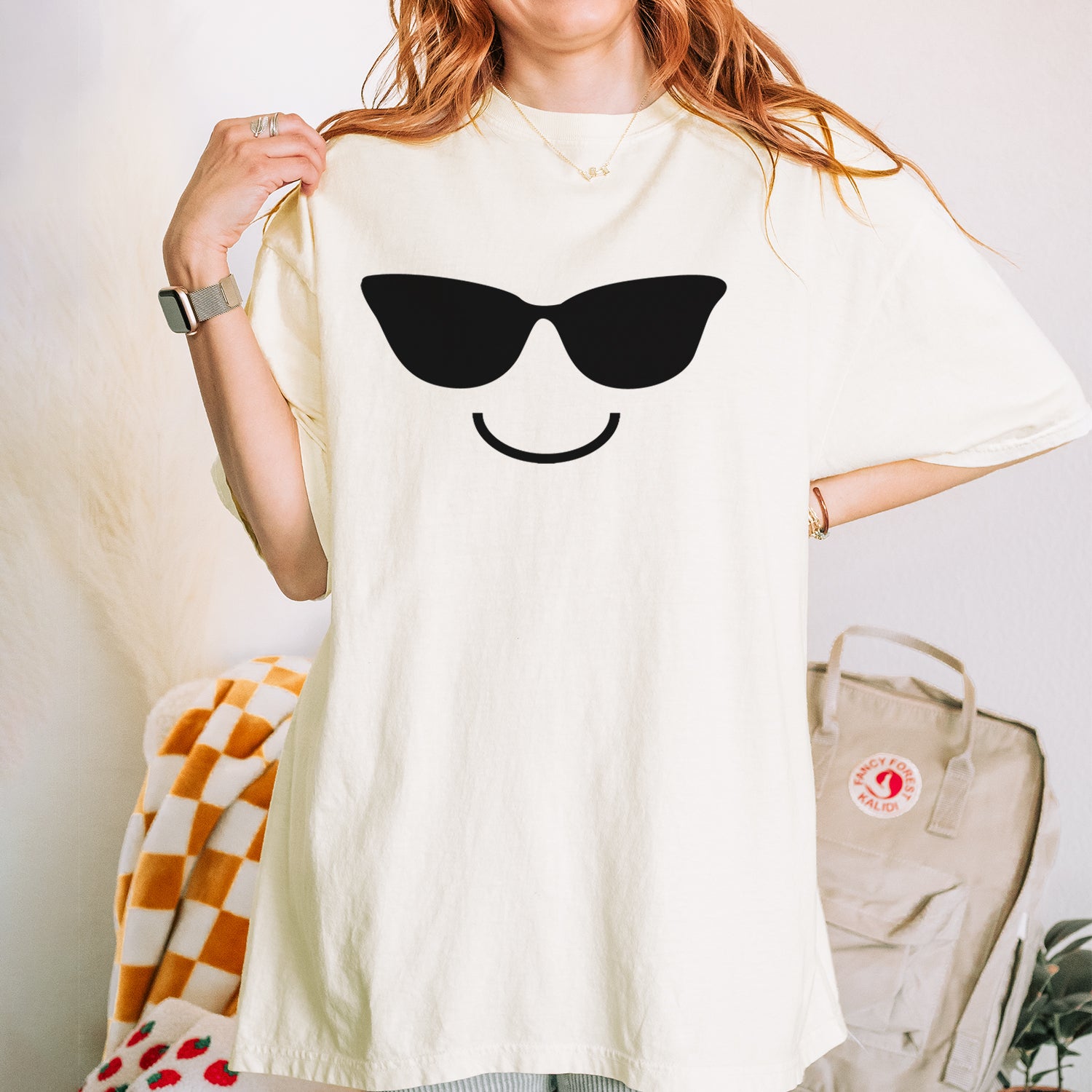 Emoticon Sunglasses Smile Face Vintage Soft Unisex T-shirt