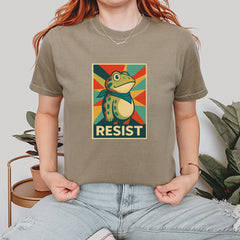 Resist Portland Protest Frog Vintage Soft Unisex T-shirt 