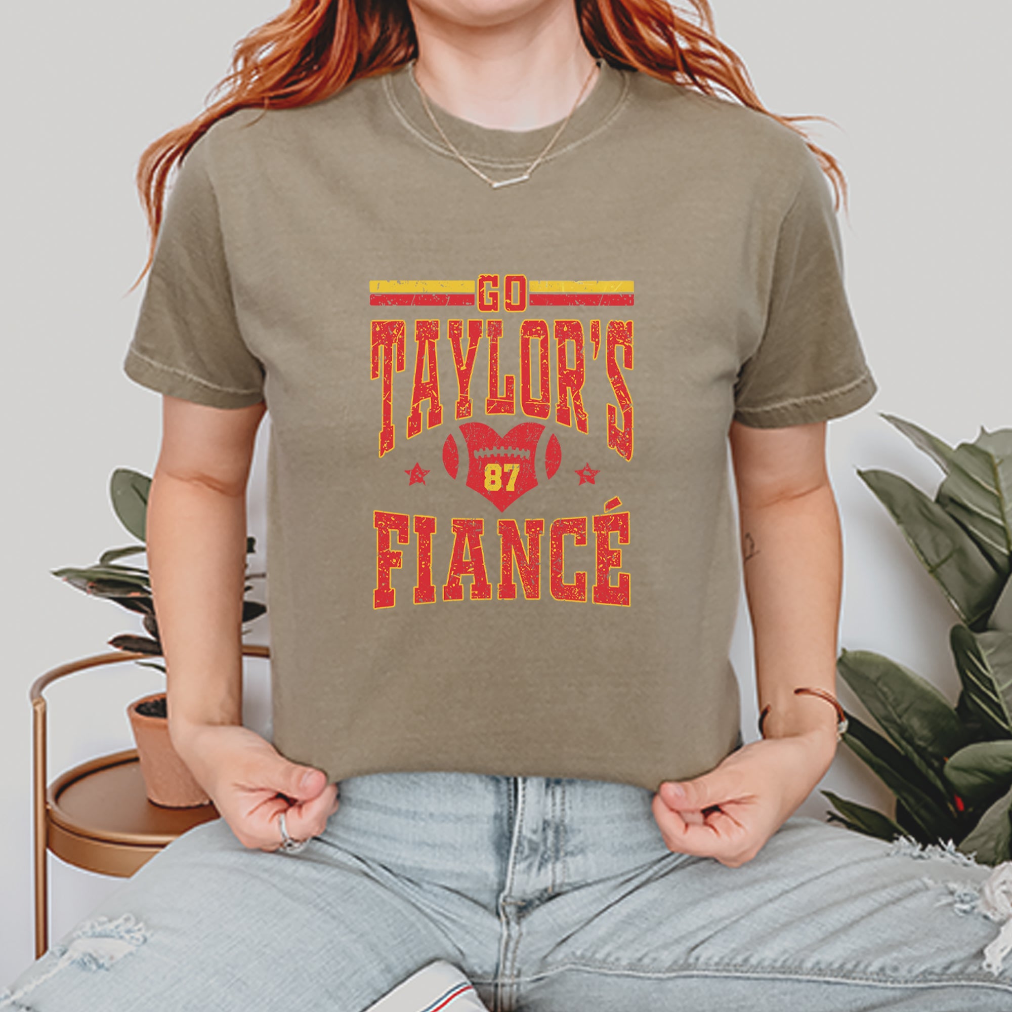 Go Taylor's Fiancé Engagement Game Day Vintage Soft Unisex T-shirt 