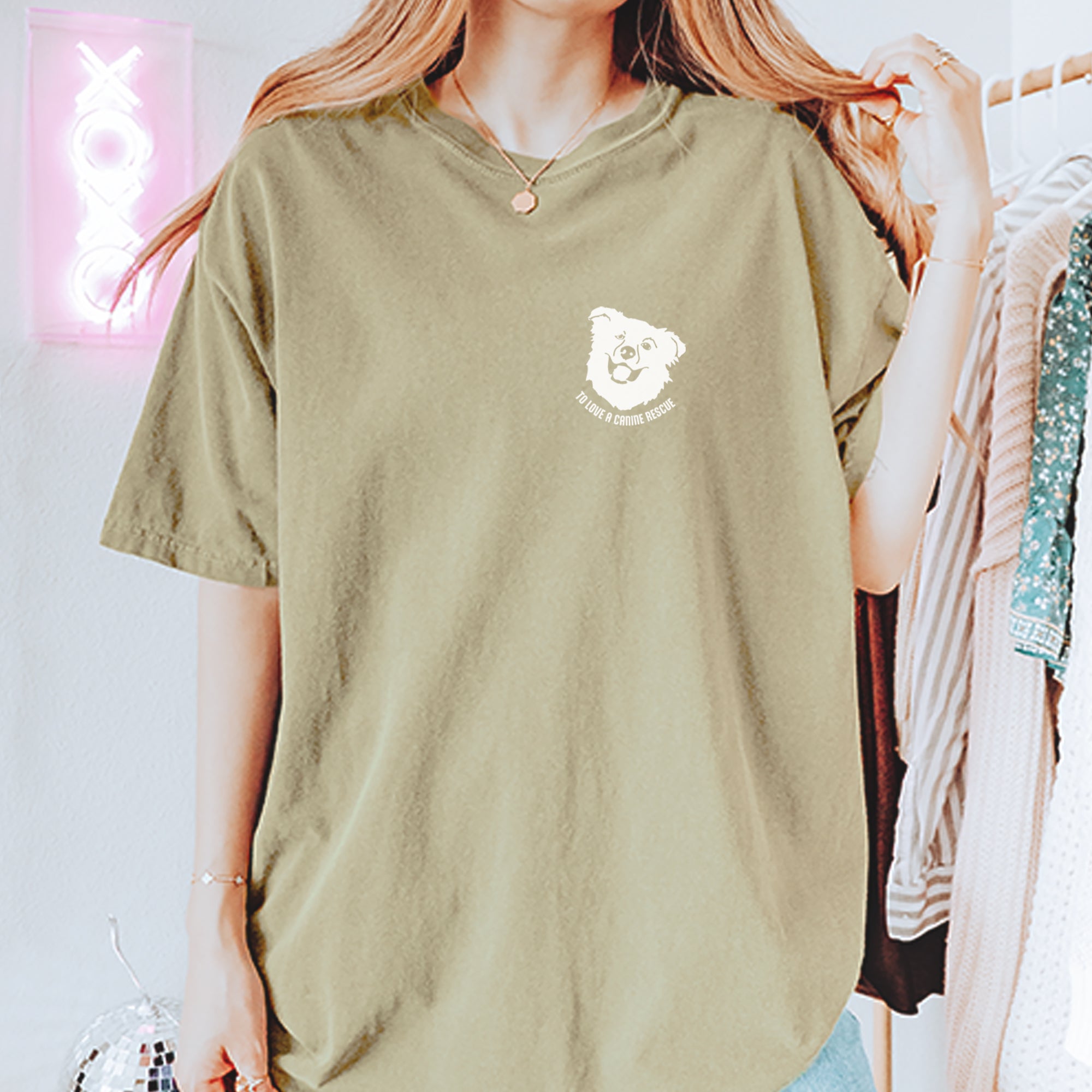 TLC Chelsea's Barking Back Vintage Soft Unisex T-shirt 