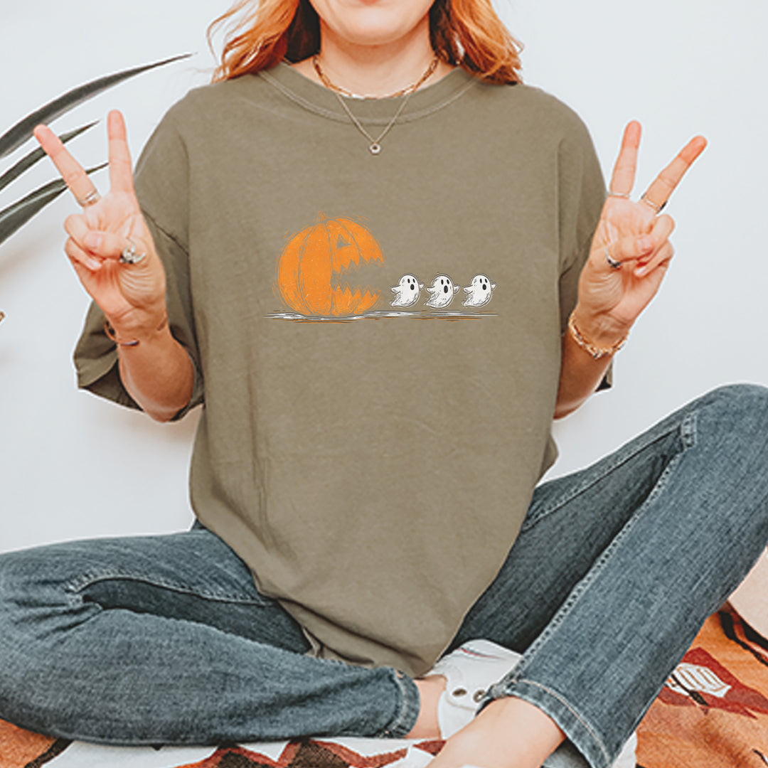 Pumpkin Pacman Chasing Ghosts Halloween Vintage Soft Unisex T-shirt 