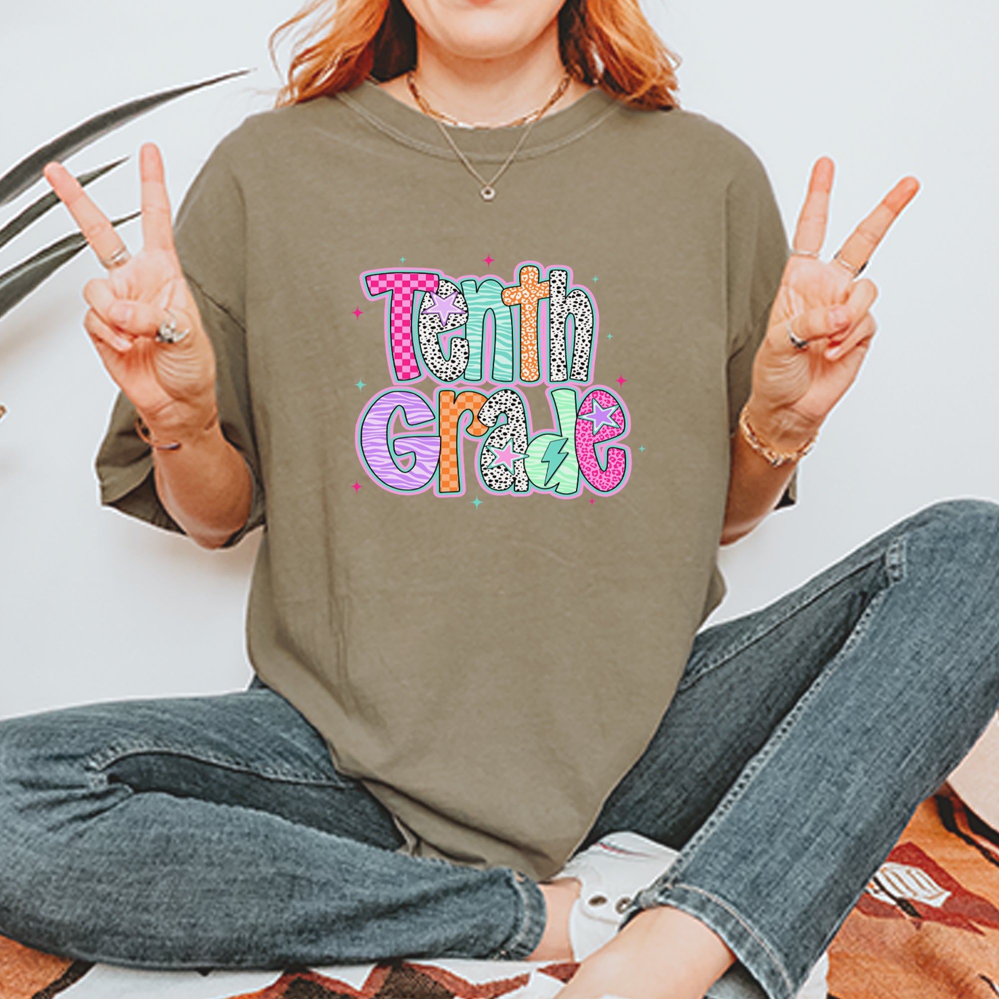 Tenth Grade Trendsetter Colorful Back to School Vintage Soft Unisex T-shirt 