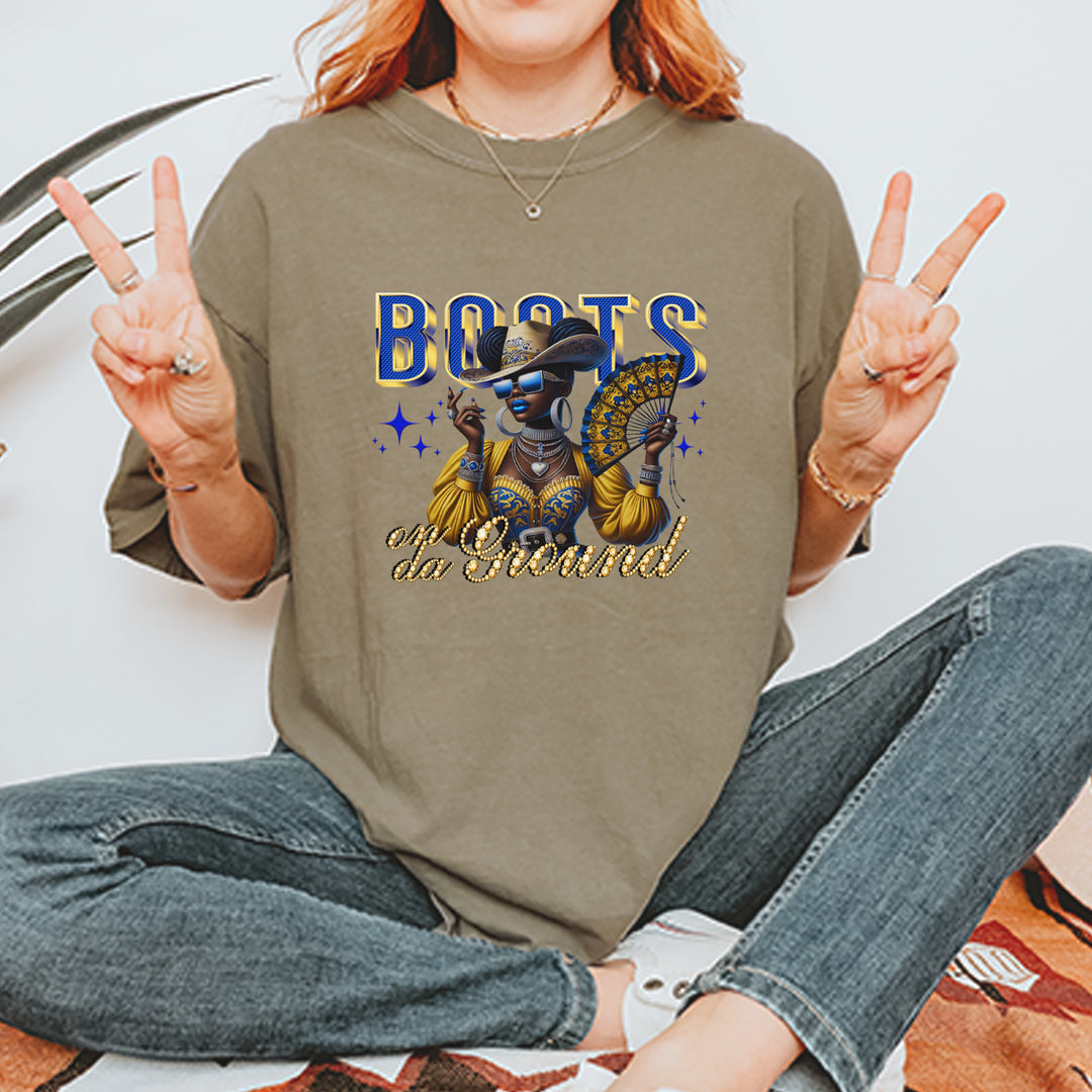 Boots On Da Ground Folding Fan Vintage Soft Unisex T-shirt 
