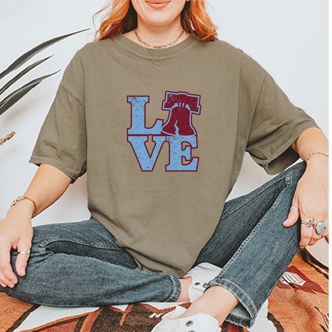 Love Philly Liberty Bell Vintage Soft Unisex T-shirt 