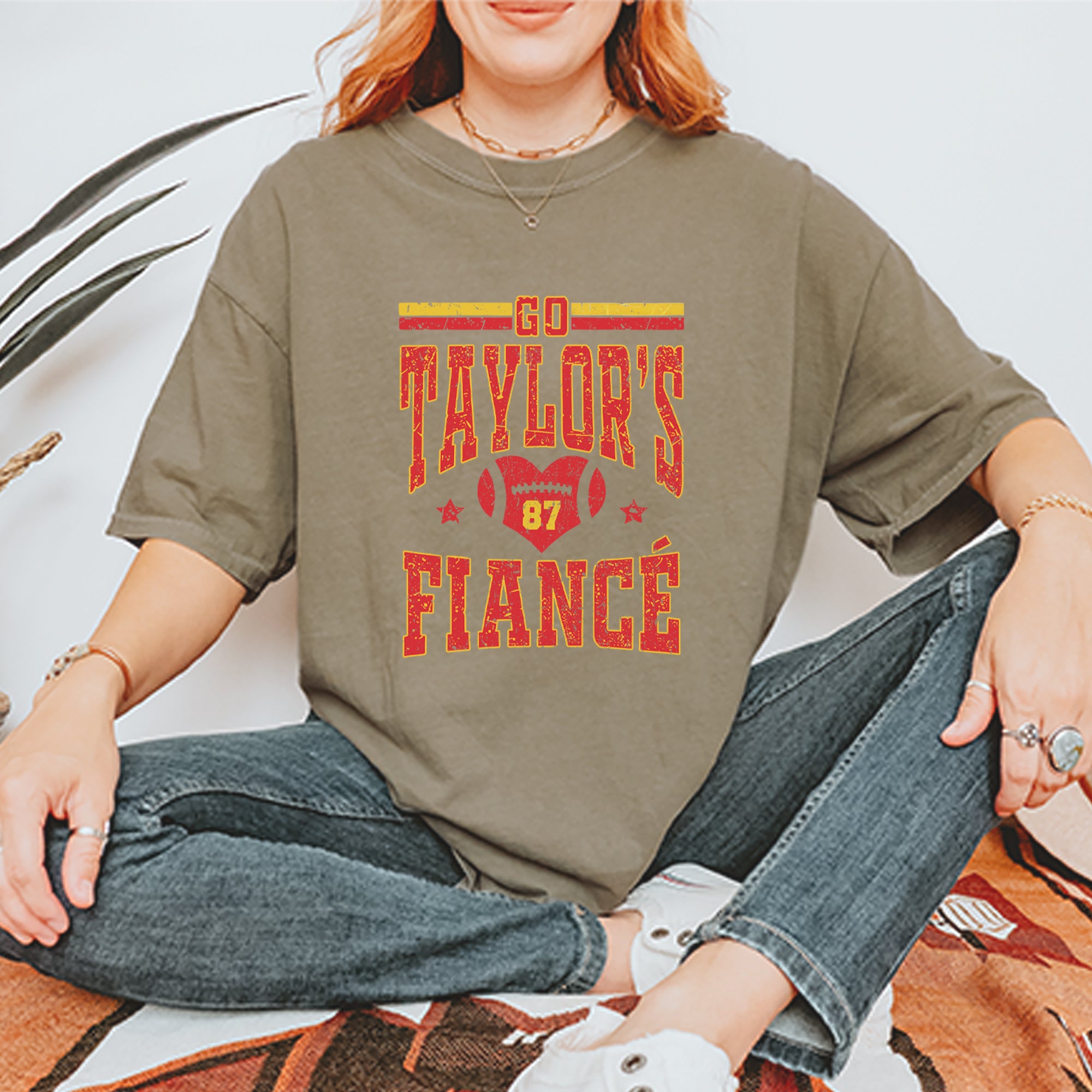 Go Taylor's Fiancé Engagement Game Day Vintage Soft Unisex T-shirt 