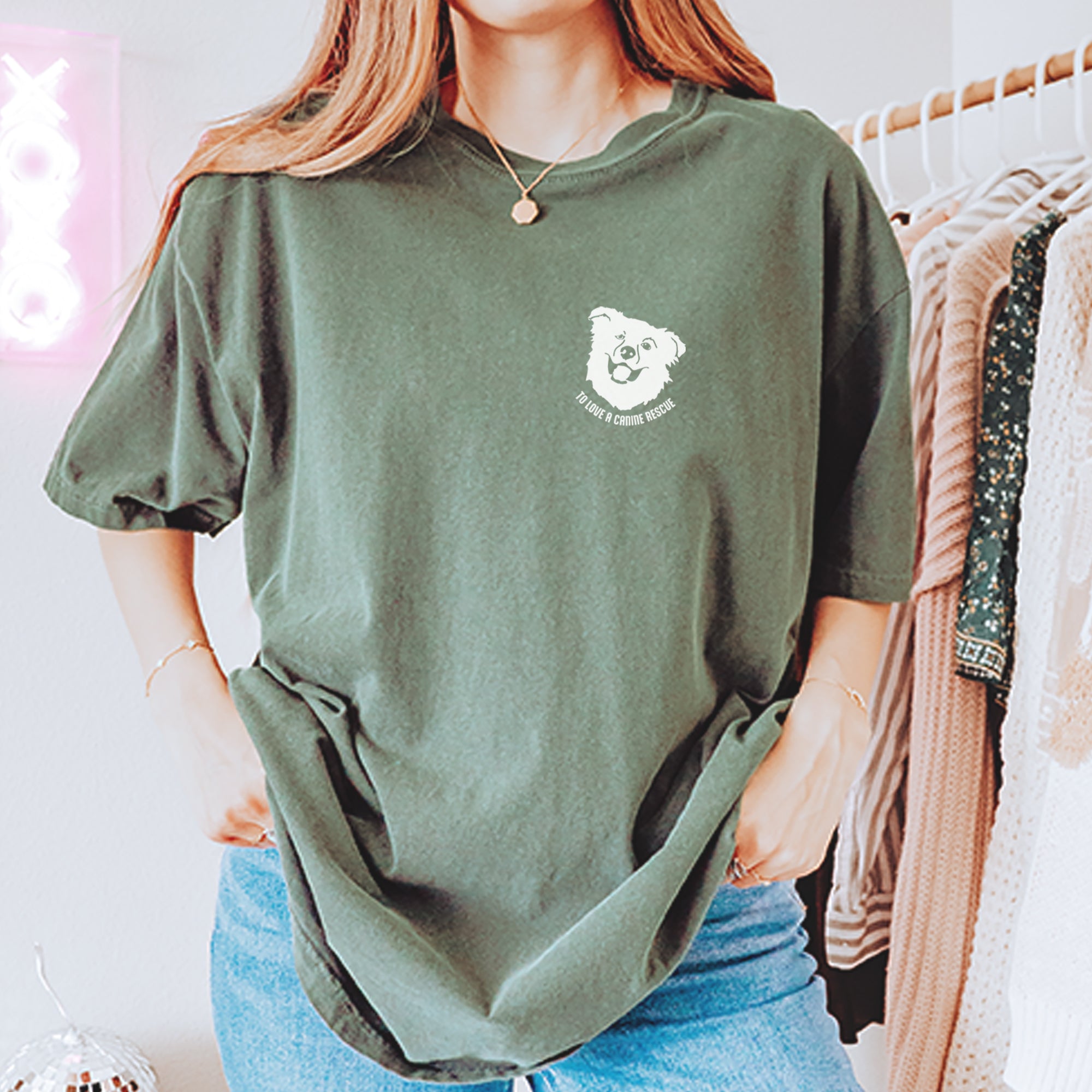 TLC Chelsea's Barking Back Vintage Soft Unisex T-shirt 