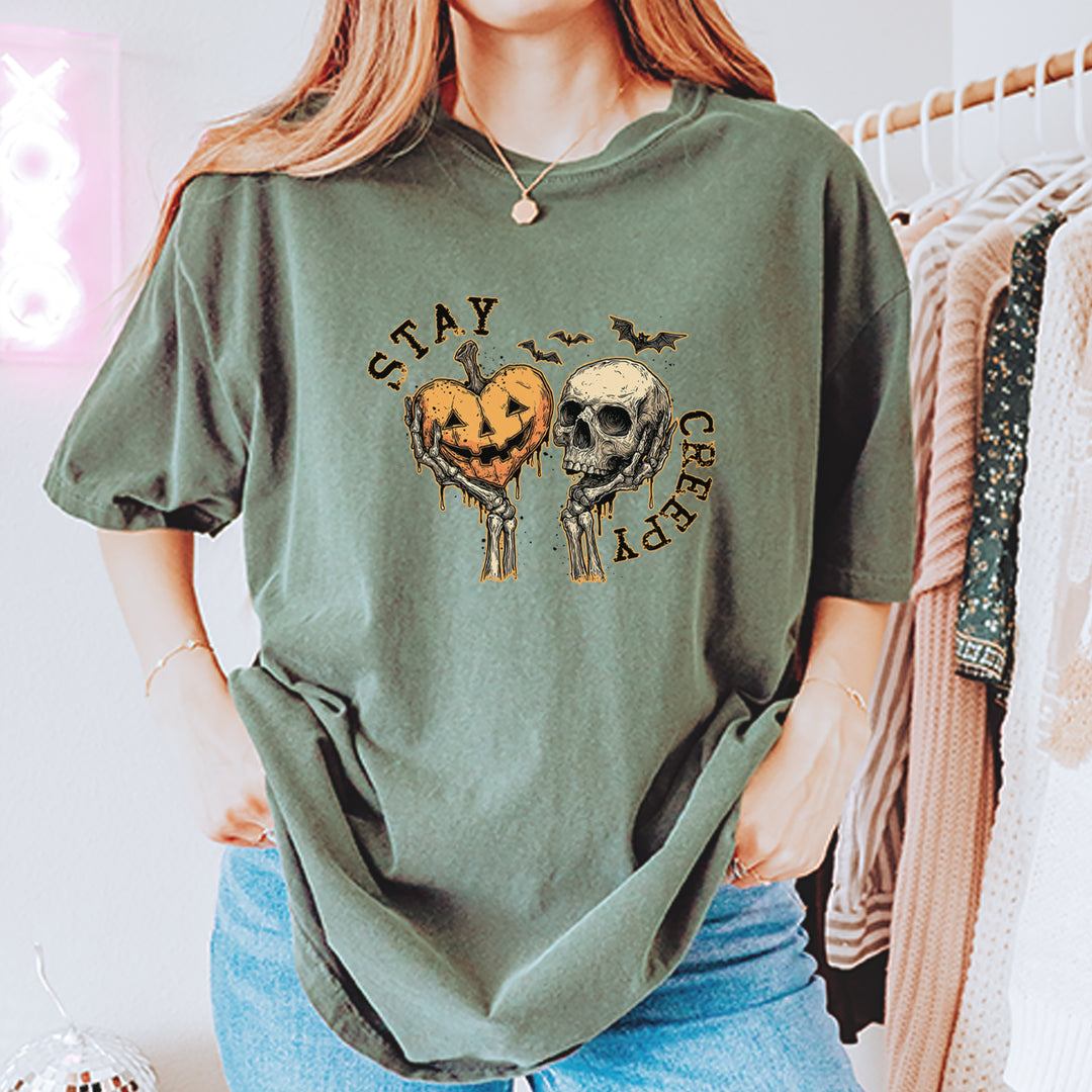 Stay Creepy Skull and Pumpkin Halloween Vintage Soft Unisex T-shirt 