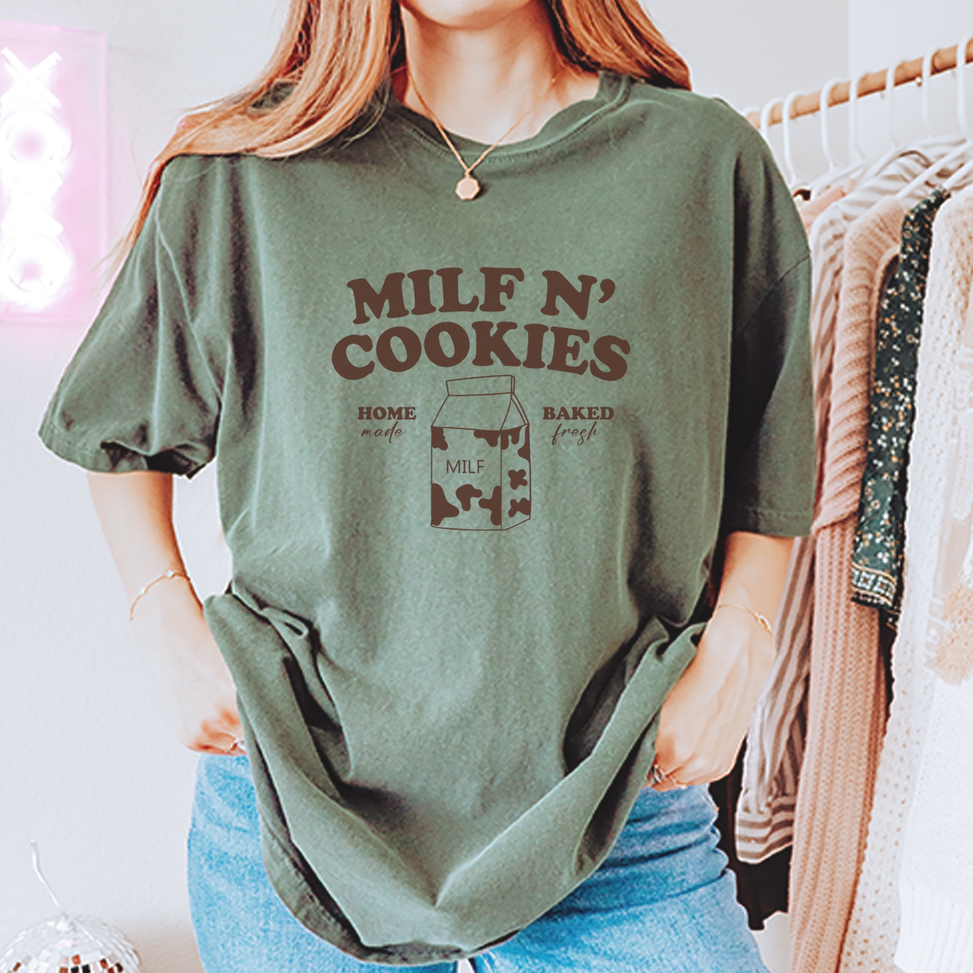 Milf And Cookies Vintage Soft Unisex T-shirt 