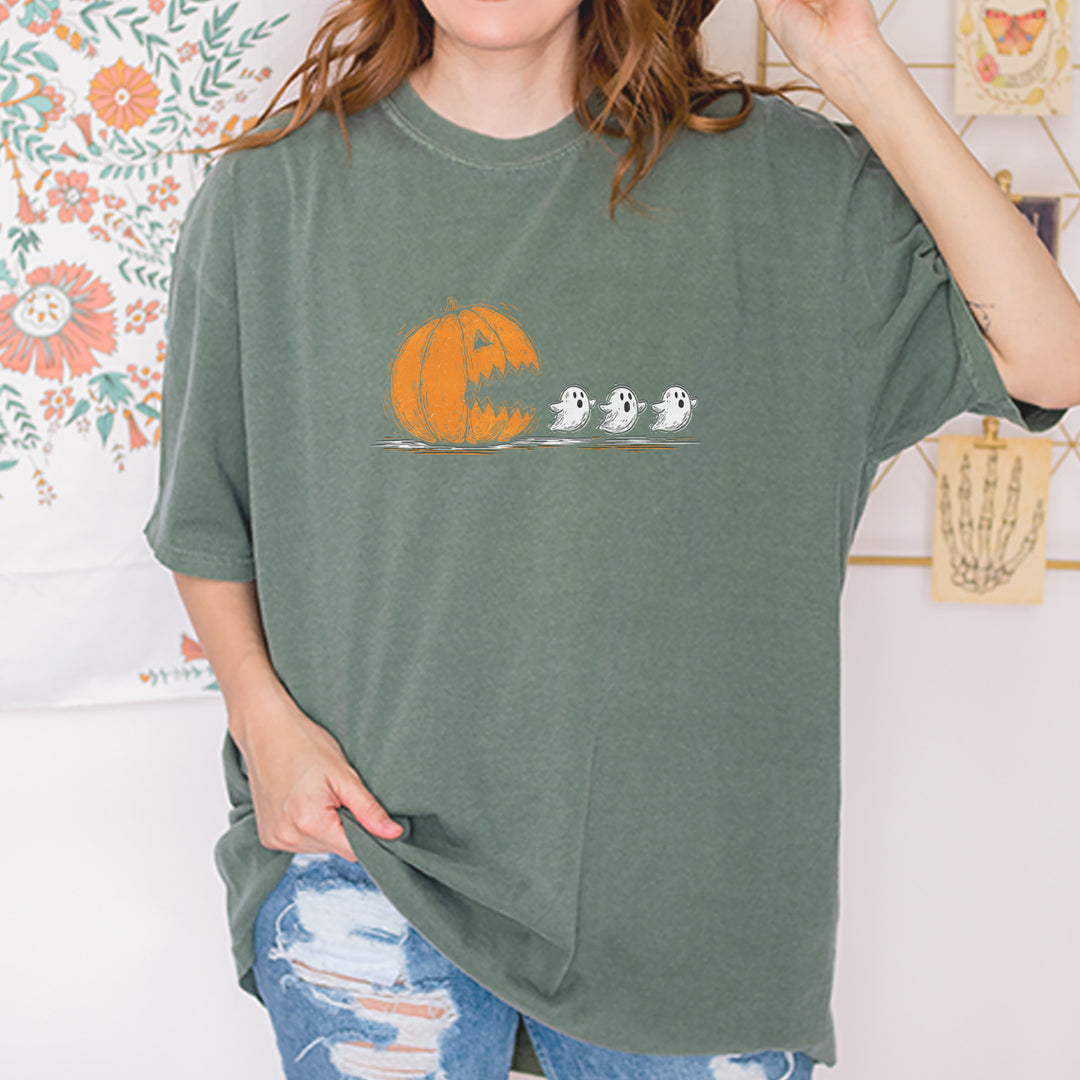 Pumpkin Pacman Chasing Ghosts Halloween Vintage Soft Unisex T-shirt 