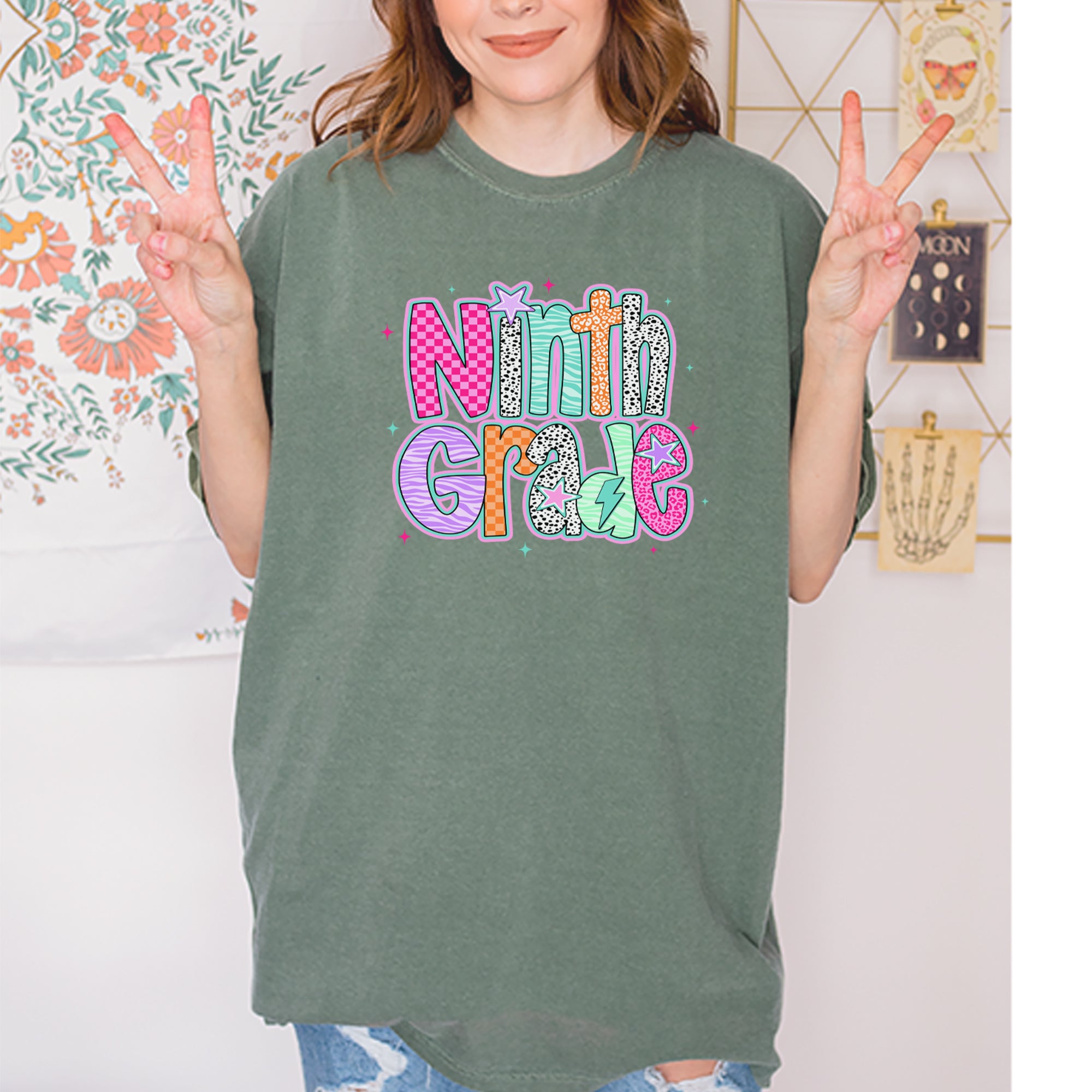 Ninth Grade Freshman Vibes Colorful Back to School Vintage Soft Unisex T-shirt 
