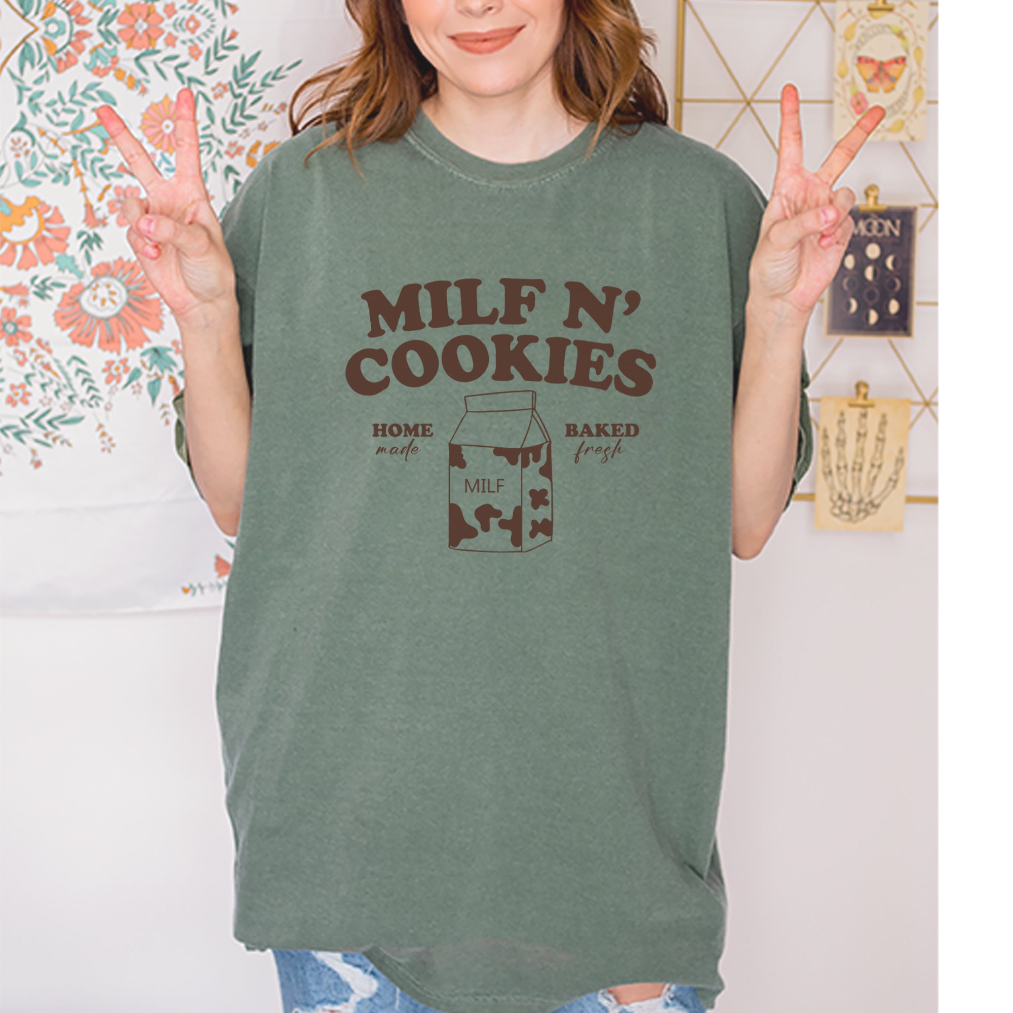 Milf And Cookies Vintage Soft Unisex T-shirt 