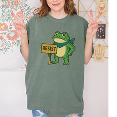 Sign Resist Meme Frog Protest Vintage Soft Unisex T-shirt 