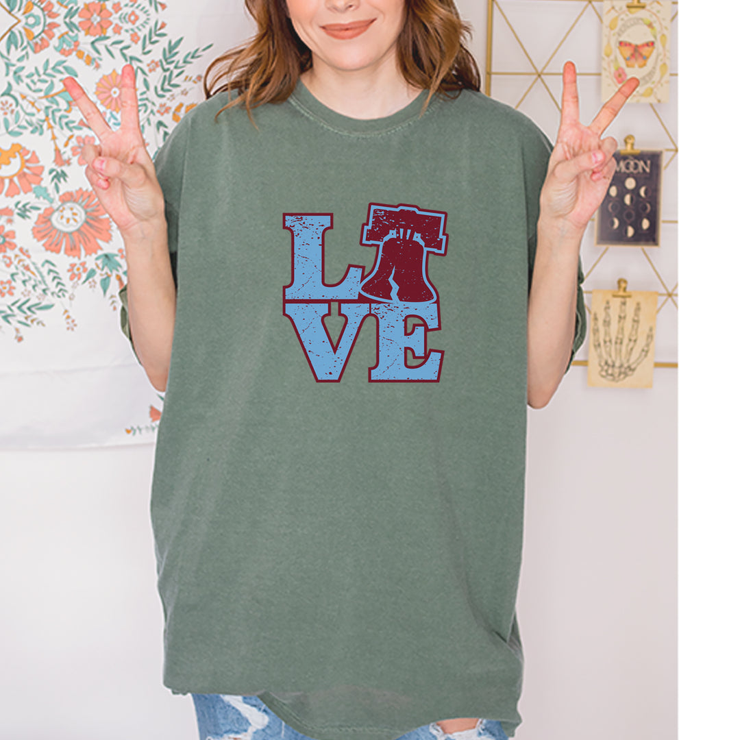 Love Philly Liberty Bell Vintage Soft Unisex T-shirt 