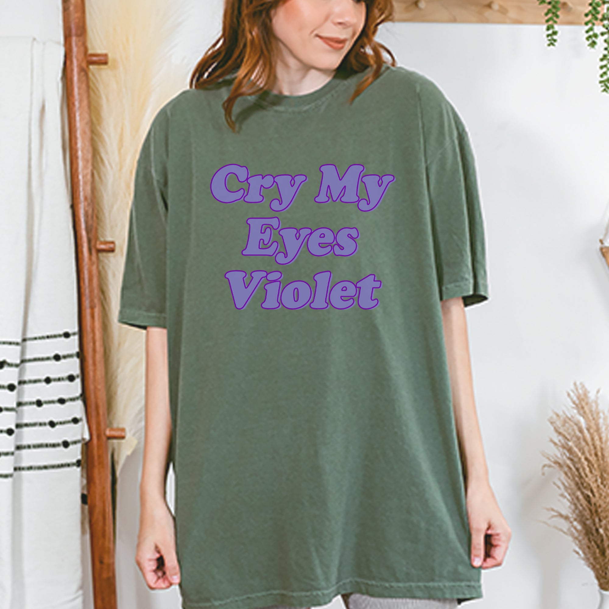Cry My Eyes Violet Drama Queen Vintage Soft Unisex T-shirt 