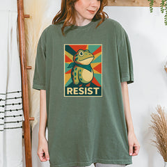 Resist Portland Protest Frog Vintage Soft Unisex T-shirt 