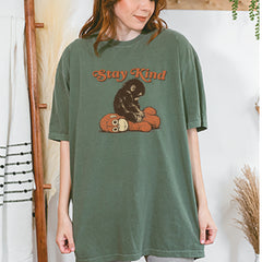 Punch Stay Kind Macaque Vintage Soft Unisex T-shirt 