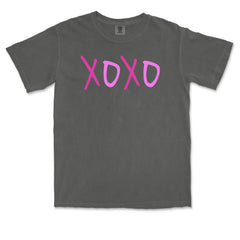 XOXO Pink Print Vintage Soft Unisex T-shirt 