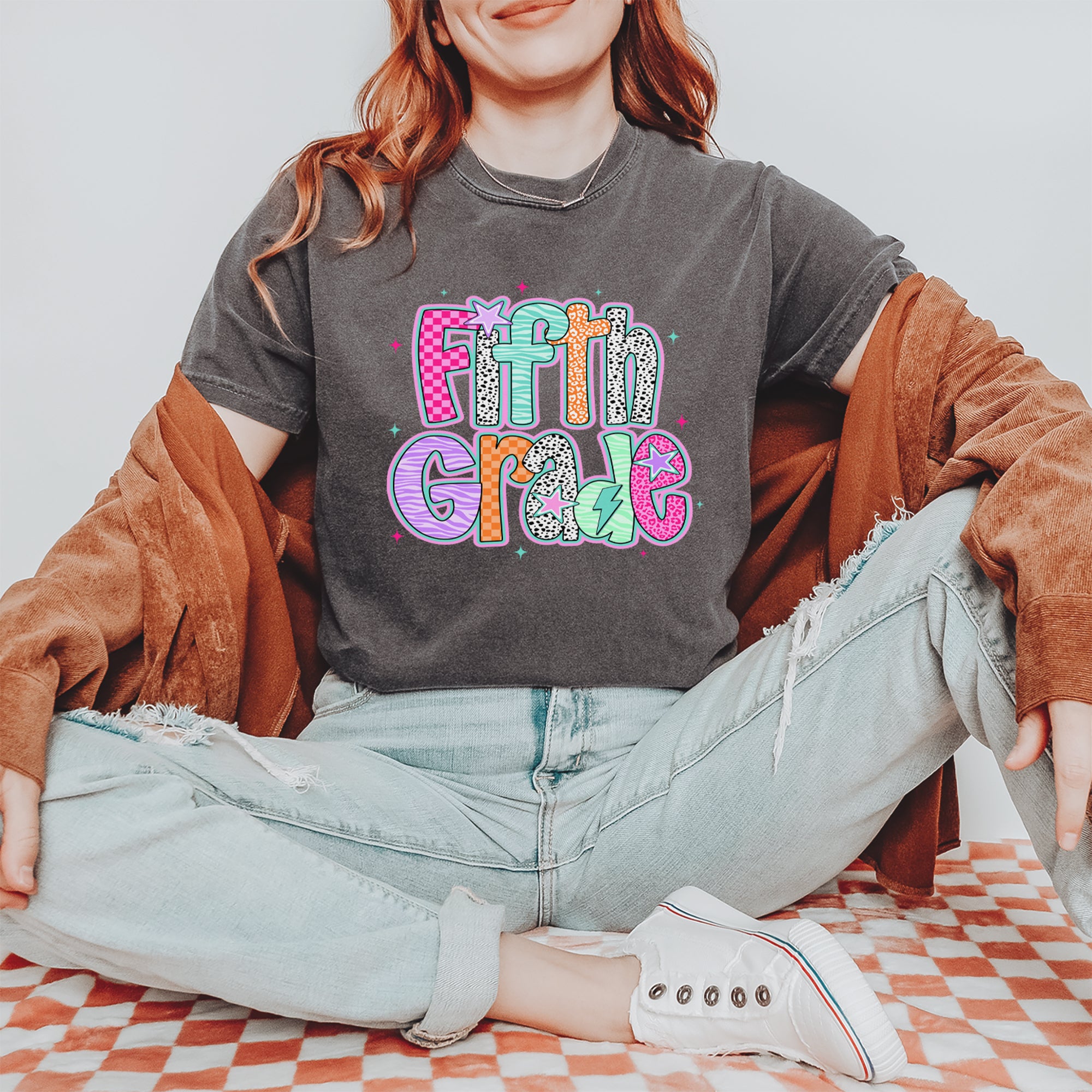 Fifth Grade Fly Colorful Back to School Vintage Soft Unisex T-shirt 