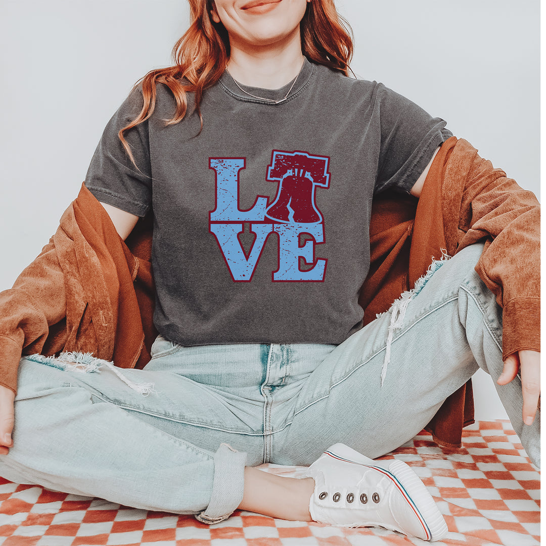 Love Philly Liberty Bell Vintage Soft Unisex T-shirt 