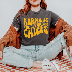 Karma Is The Guy On The Chiefs Boyfriend Vintage Soft Unisex T-shirt 
