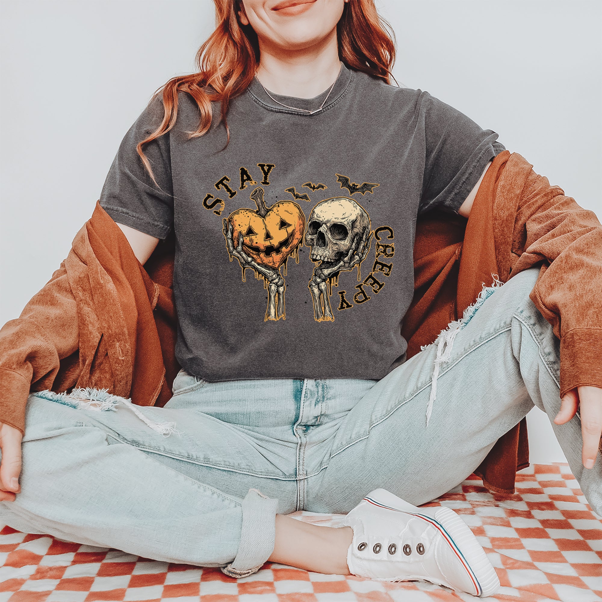 Stay Creepy Skull and Pumpkin Halloween Vintage Soft Unisex T-shirt 