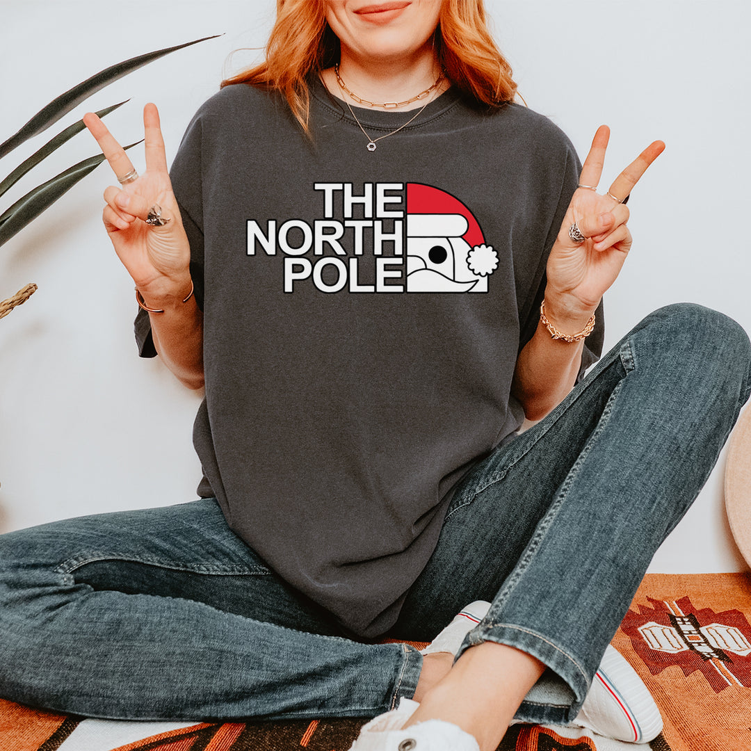 The North Pole Santa Face Vintage Soft Unisex T-shirt 