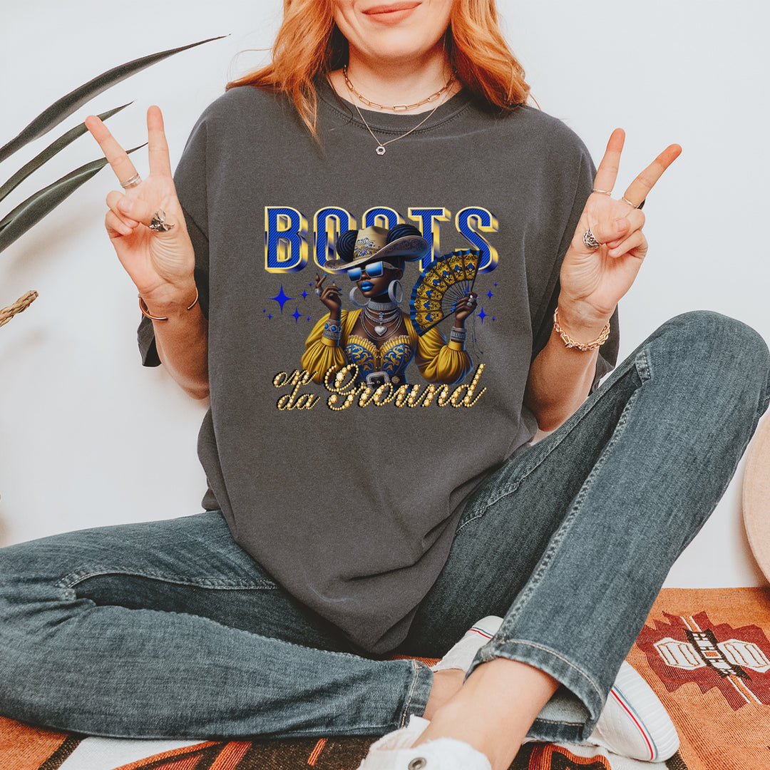 Boots On Da Ground Folding Fan Vintage Soft Unisex T-shirt 