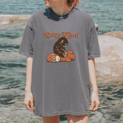 Punch Stay Kind Macaque Vintage Soft Unisex T-shirt 