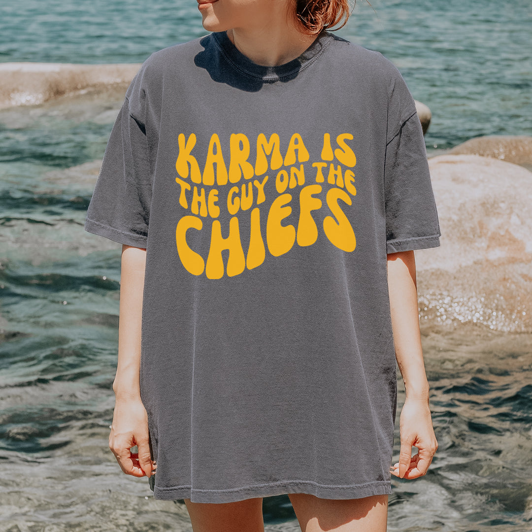 Karma Is The Guy On The Chiefs Boyfriend Vintage Soft Unisex T-shirt 