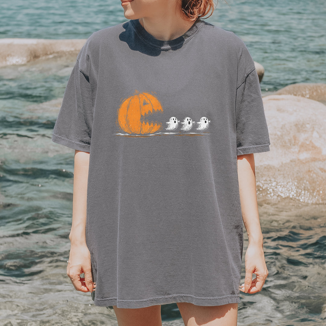 Pumpkin Pacman Chasing Ghosts Halloween Vintage Soft Unisex T-shirt 