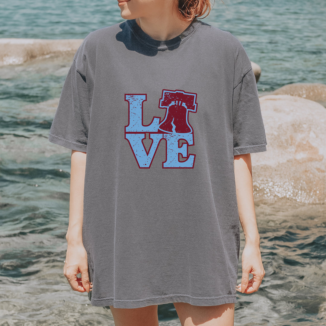 Love Philly Liberty Bell Vintage Soft Unisex T-shirt 