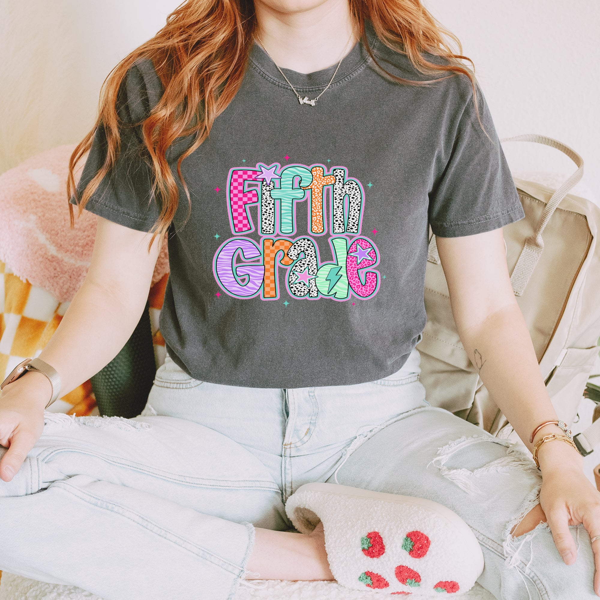 Fifth Grade Fly Colorful Back to School Vintage Soft Unisex T-shirt 
