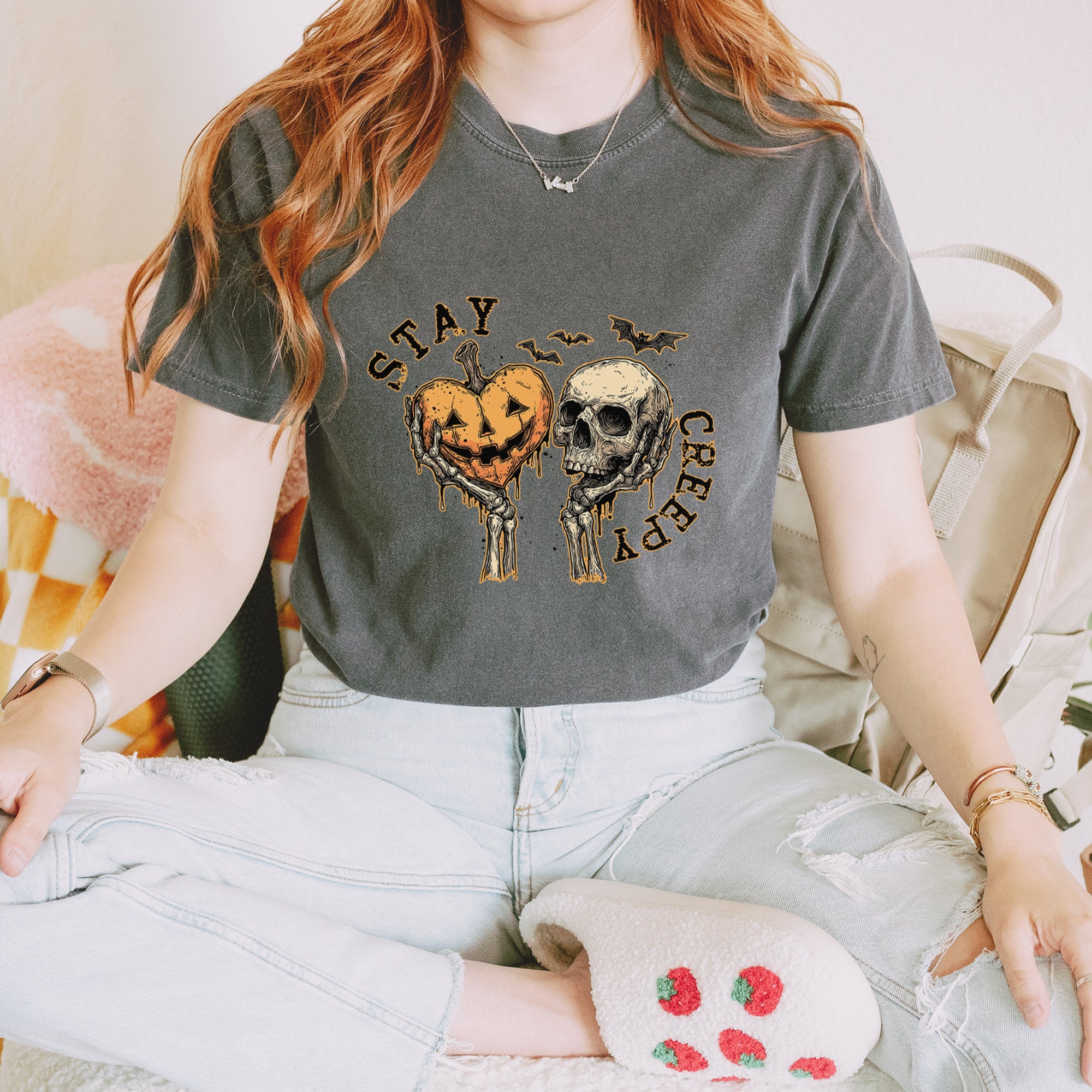 Stay Creepy Skull and Pumpkin Halloween Vintage Soft Unisex T-shirt 