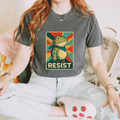 Resist Portland Protest Frog Vintage Soft Unisex T-shirt 
