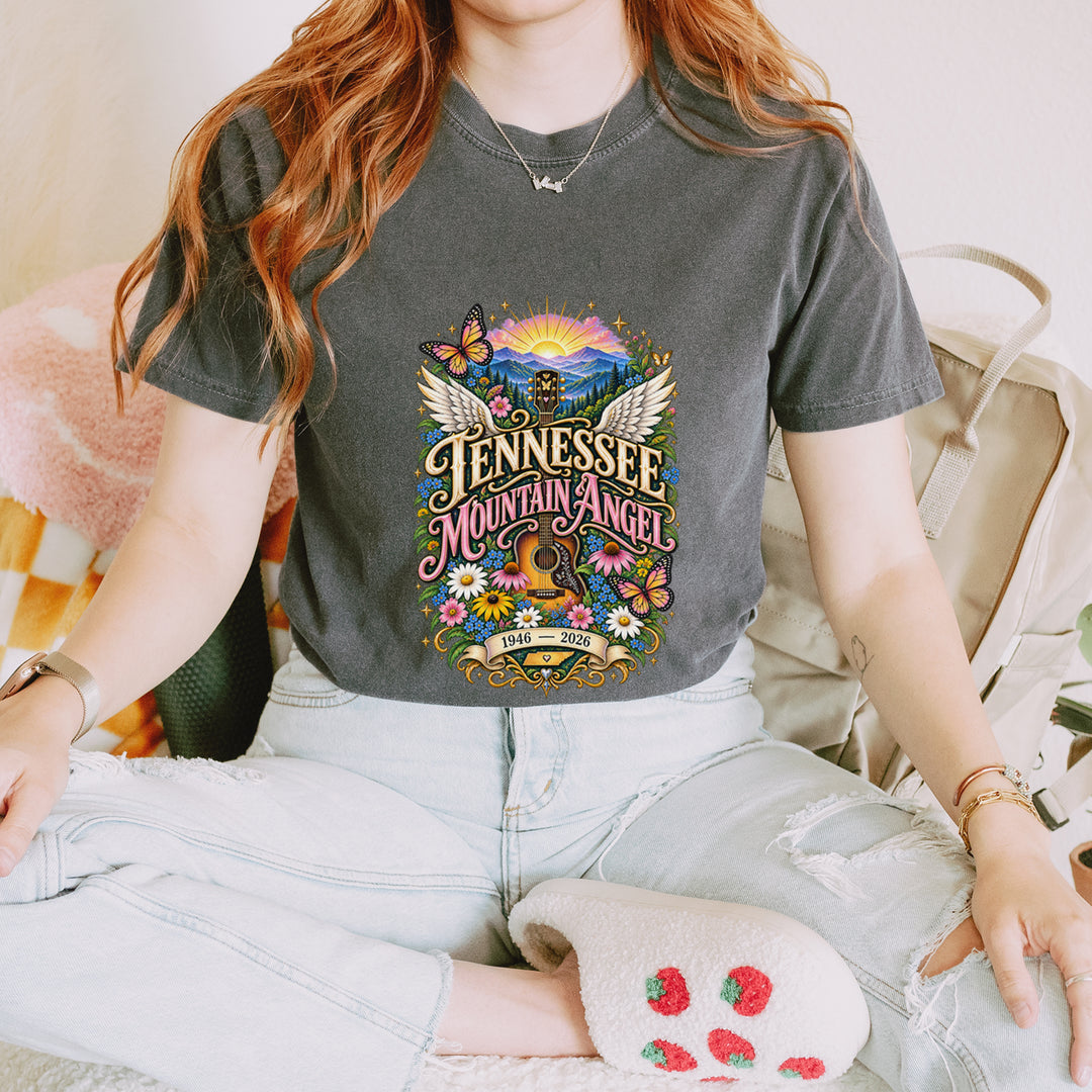 Tennessee Mountain Angel Wings Dolly Vintage Soft Unisex T-shirt 