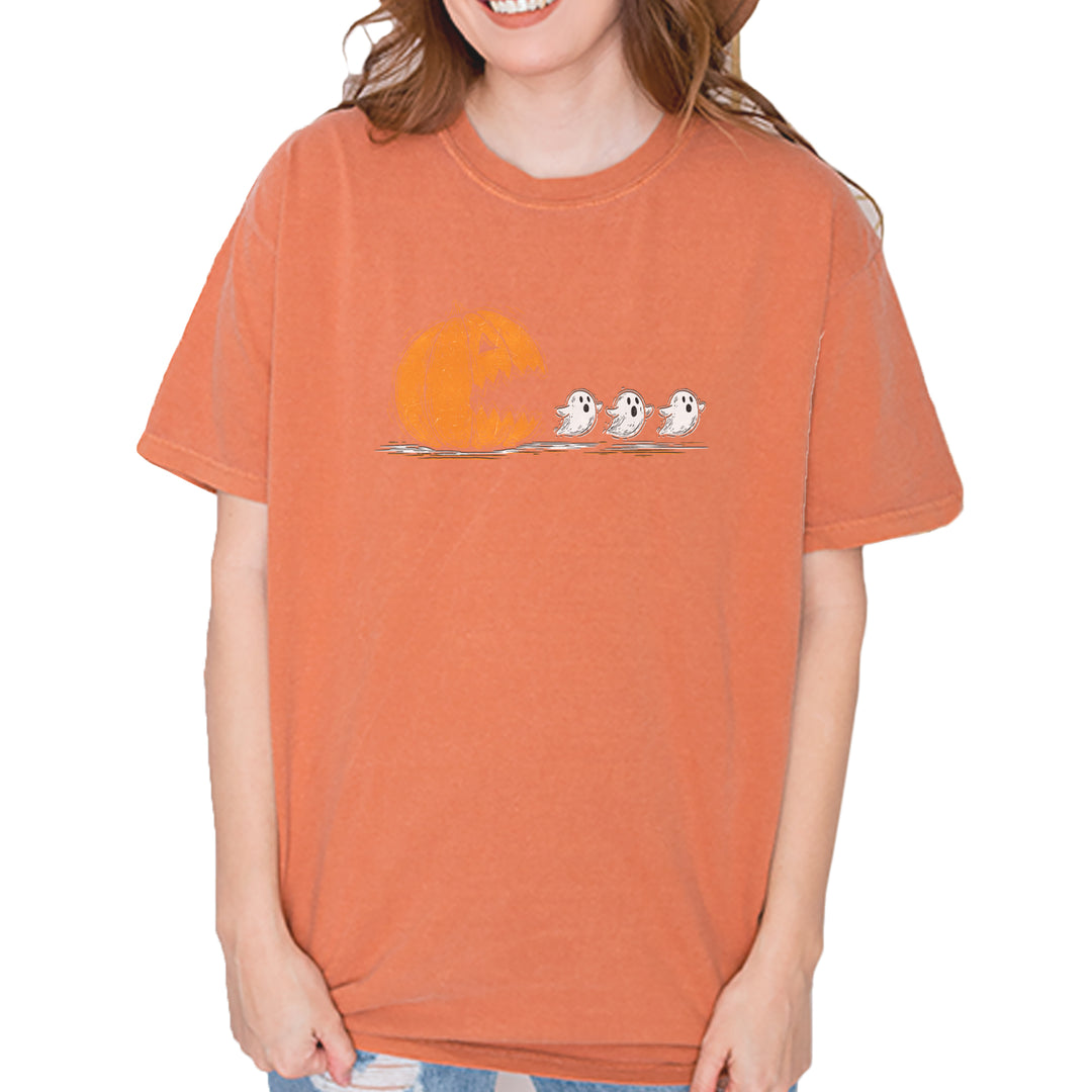 Pumpkin Pacman Chasing Ghosts Halloween Vintage Soft Unisex T-shirt Yam