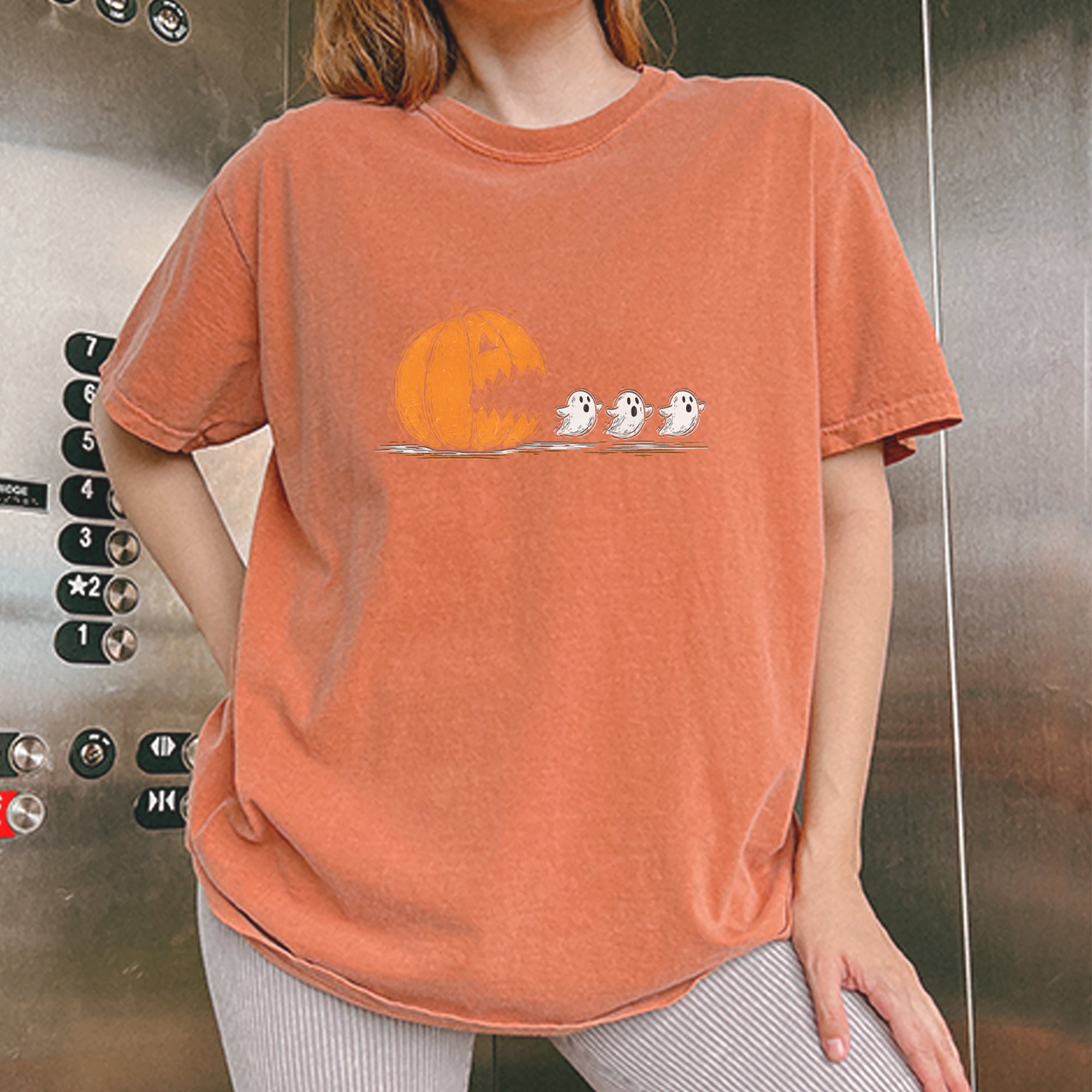 Pumpkin Pacman Chasing Ghosts Halloween Vintage Soft Unisex T-shirt 