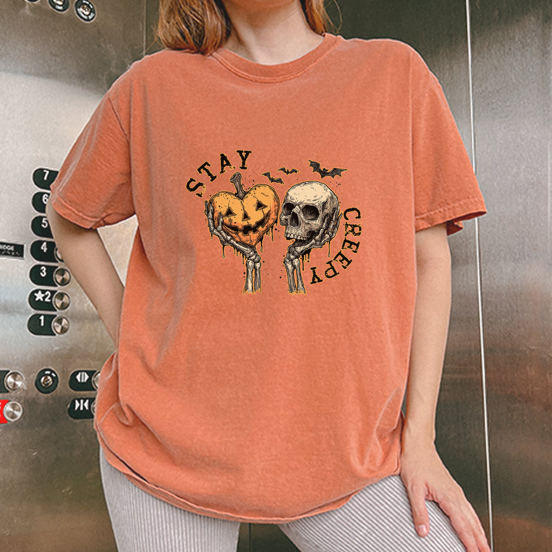 Stay Creepy Skull and Pumpkin Halloween Vintage Soft Unisex T-shirt 
