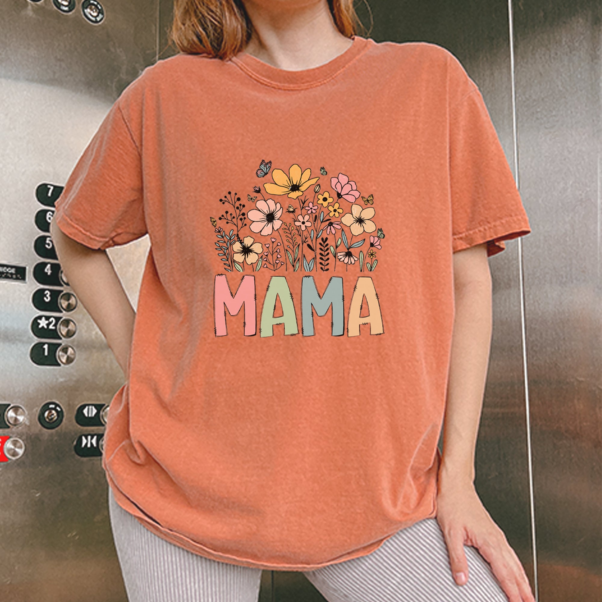 Mama Wildflower Retro Flower Vintage Soft Unisex T-shirt 