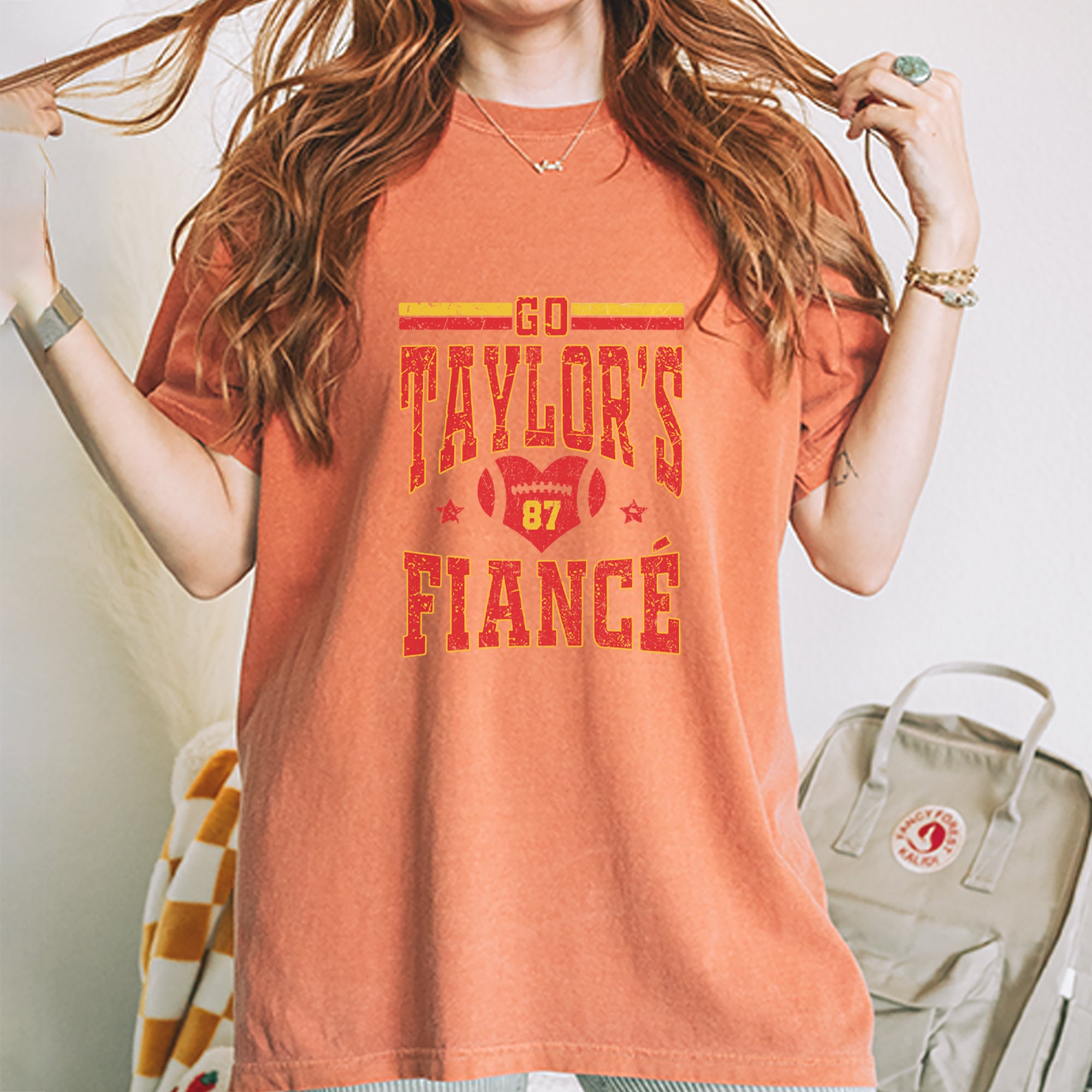 Go Taylor's Fiancé Engagement Game Day Vintage Soft Unisex T-shirt 