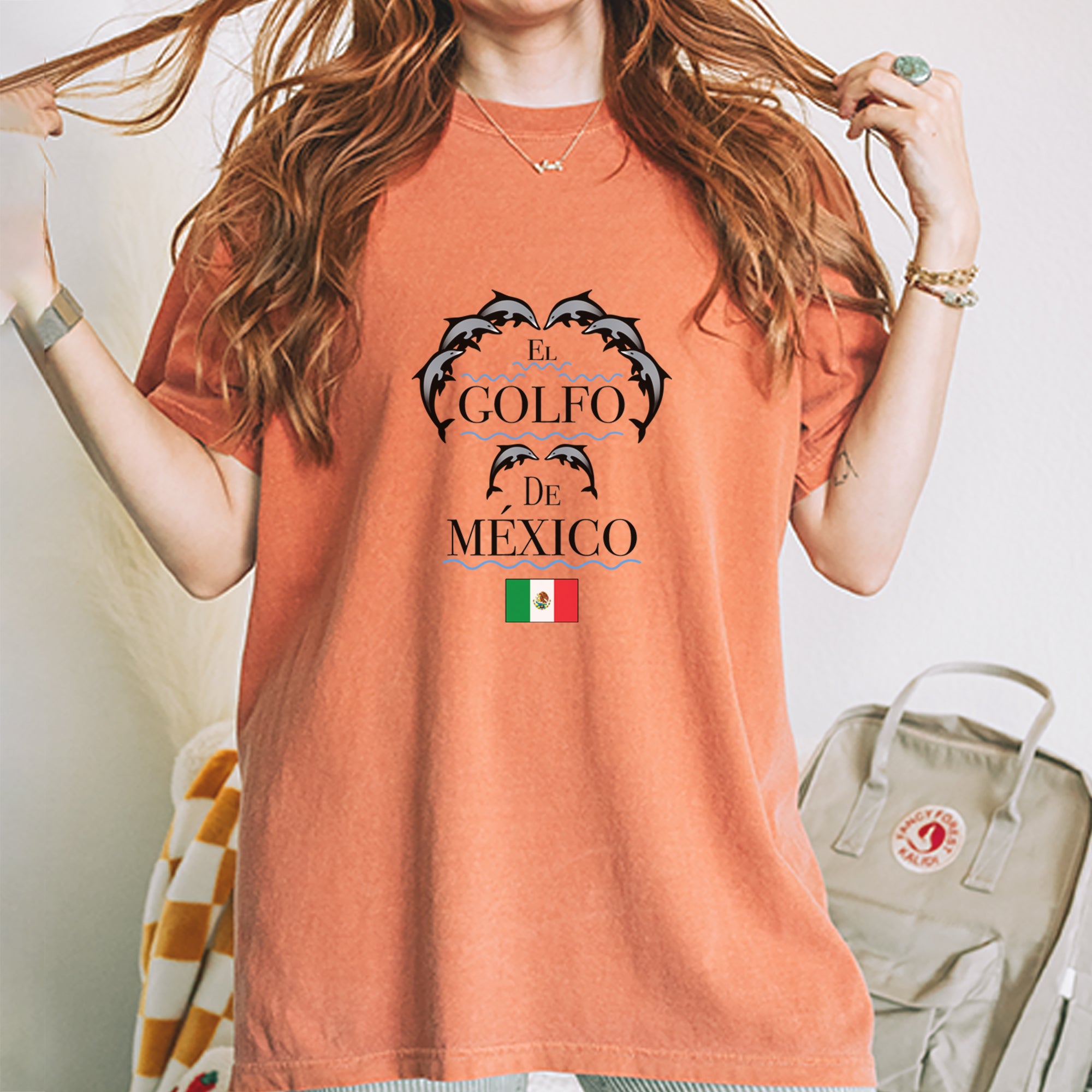 El Golfo De Mexico Dancing Dolphins Vintage Soft Unisex T-shirt 