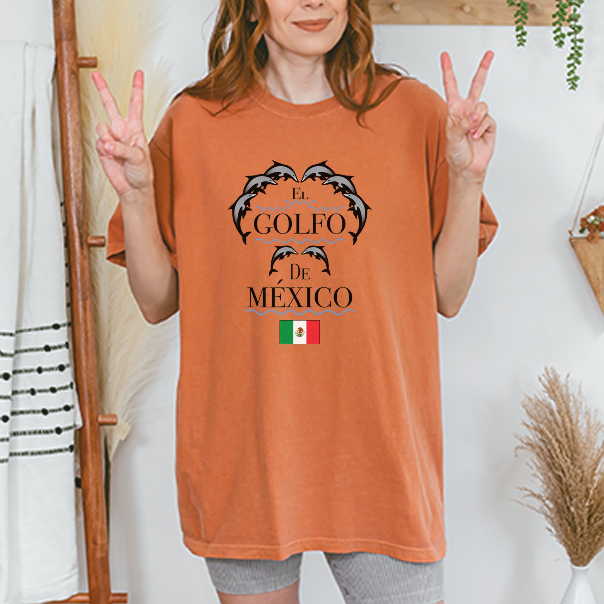 El Golfo De Mexico Dancing Dolphins Vintage Soft Unisex T-shirt 