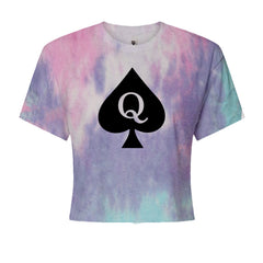Spade symbol with a centered "Q" printed on a women's boxy crop T-shirt